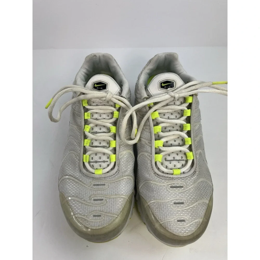 Nike Air Max Plus Platinum Grey GS Youth Size 6.5Y Women's 8 CD0609-015